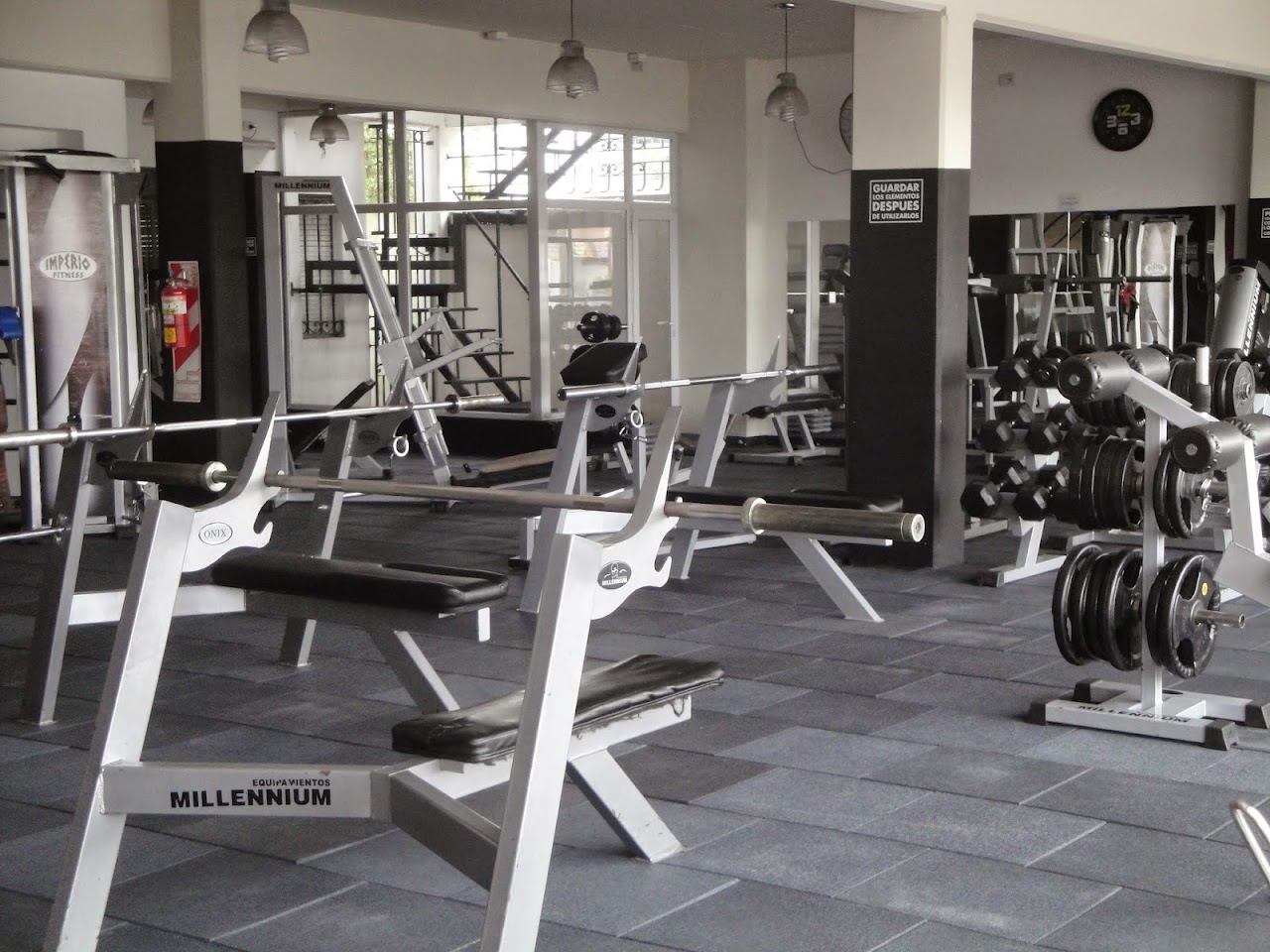 Sala de musculación de Imperio Fitness